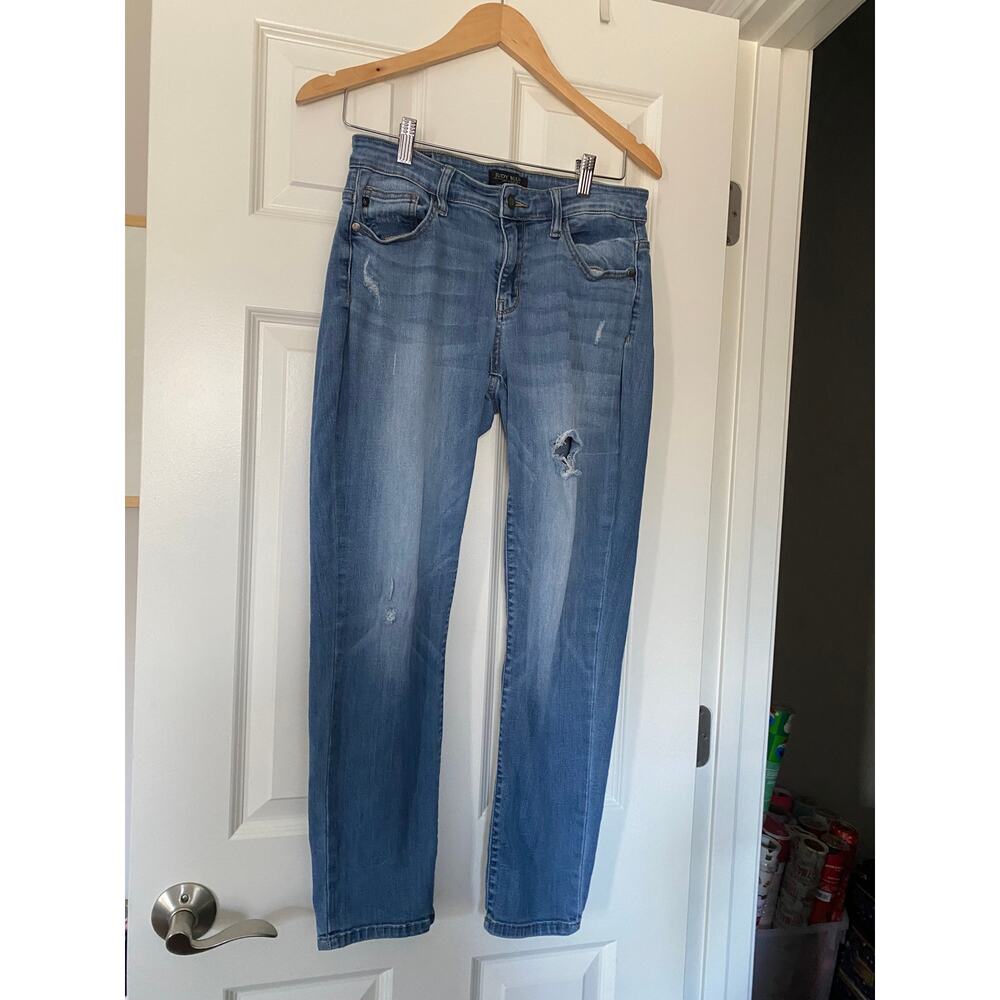 Judy Blue Jeans 9/29 Distressed Relaxed fit